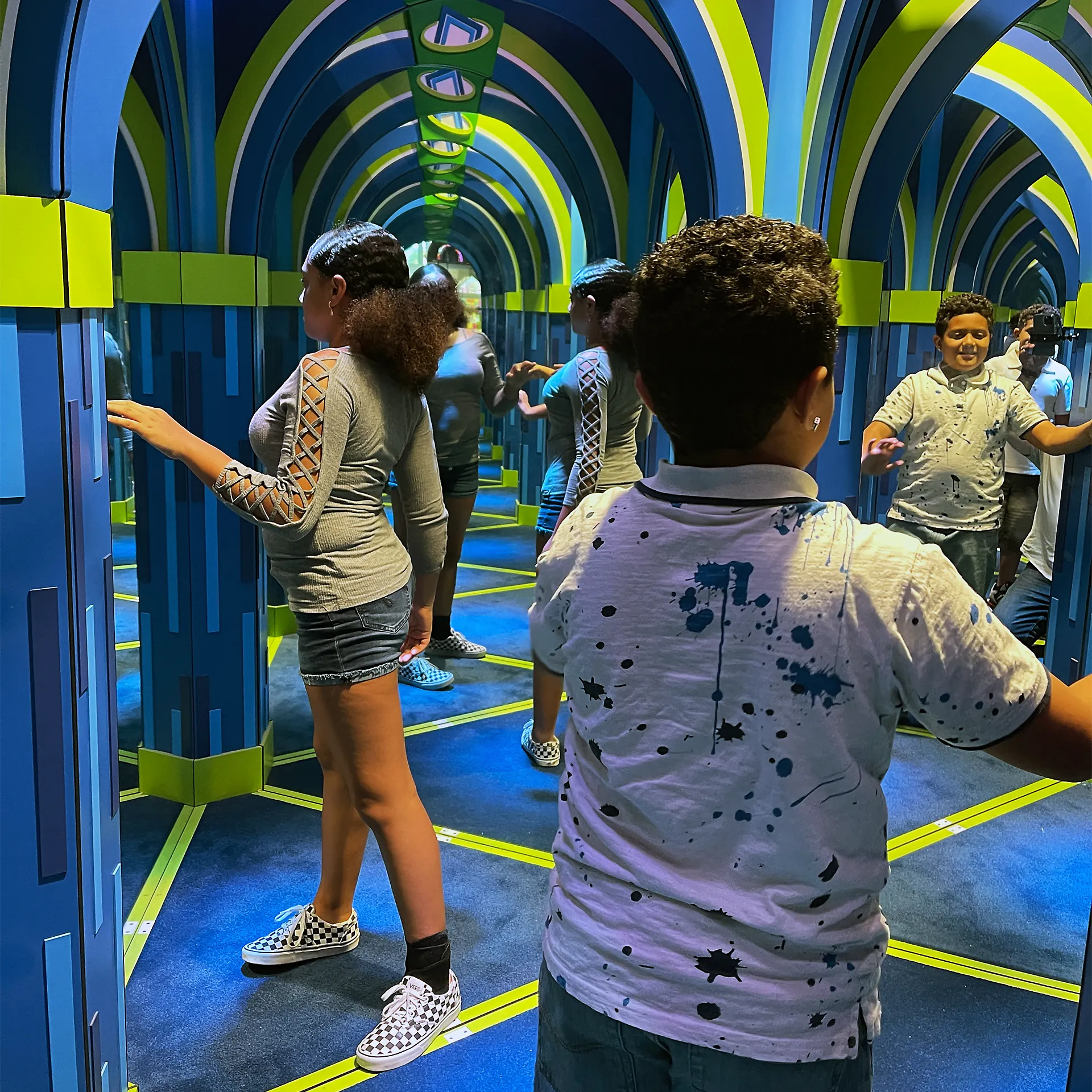 Mirror Maze